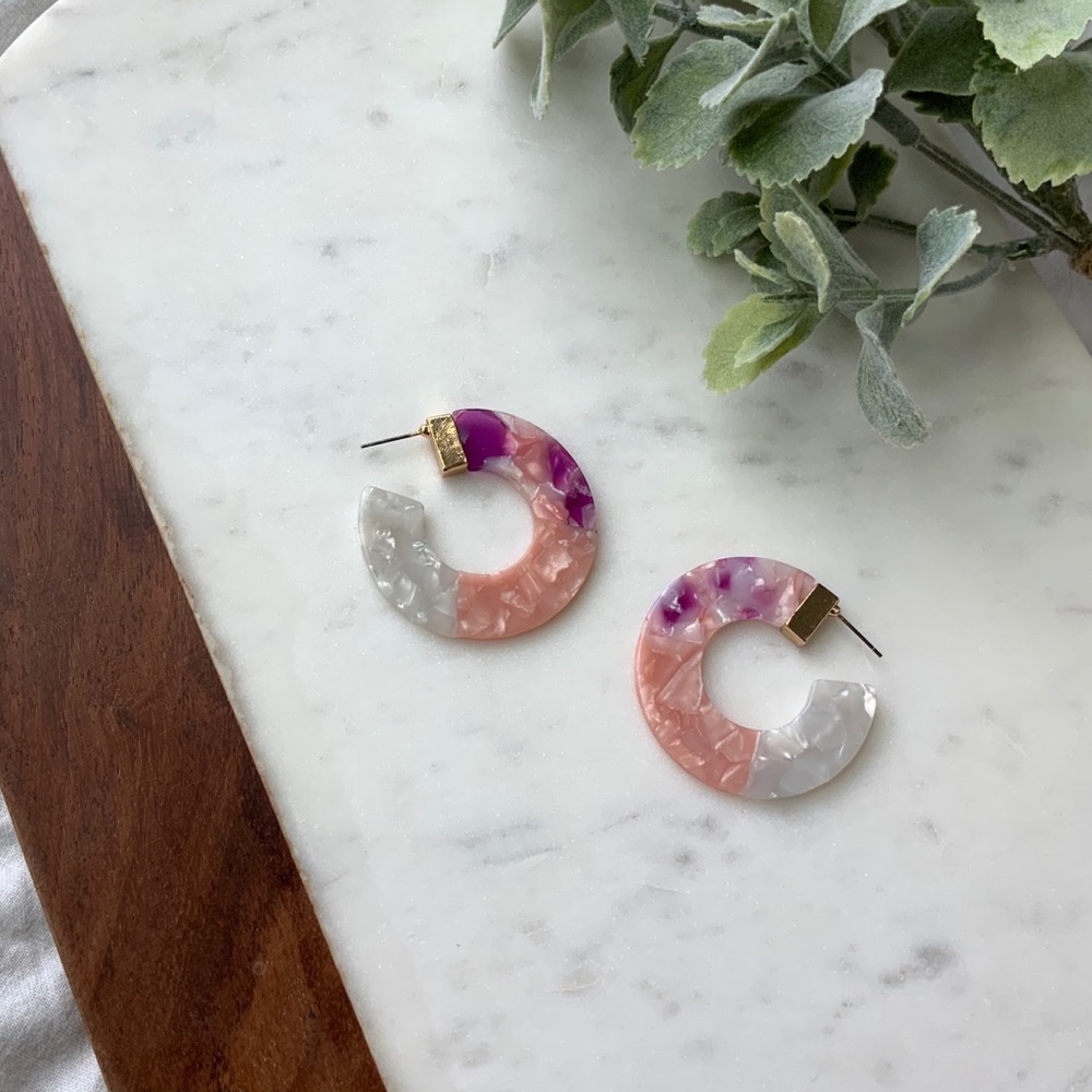 The Raea - Tri-toned Classic Resin Hoops - Picture 2 of 4